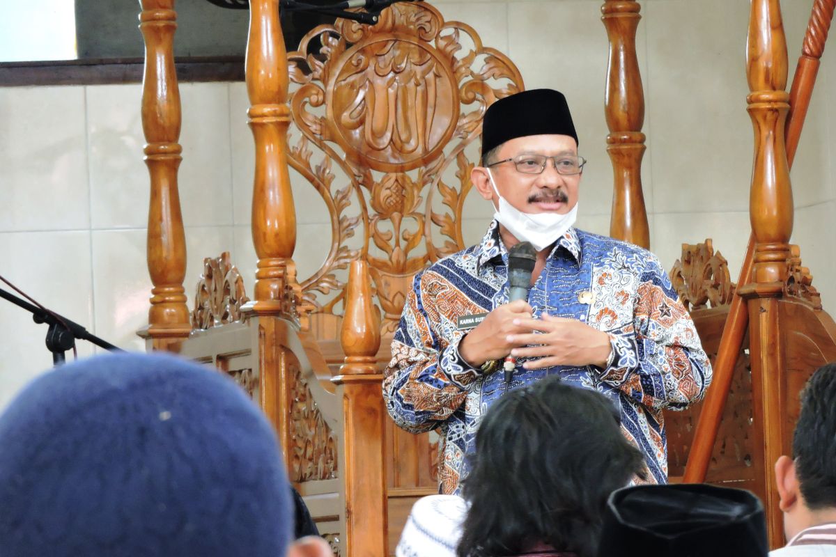 Bupati Situbondo instruksikan seluruh OPD melaksanakan khataman Al Qur'an dan shalawat