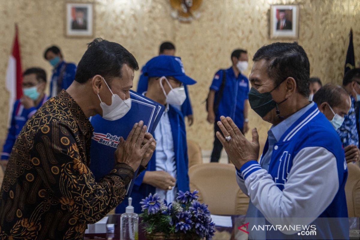 Kemarin, sidang gugatan untuk AHY hingga kecelakaan bus di Sumedang