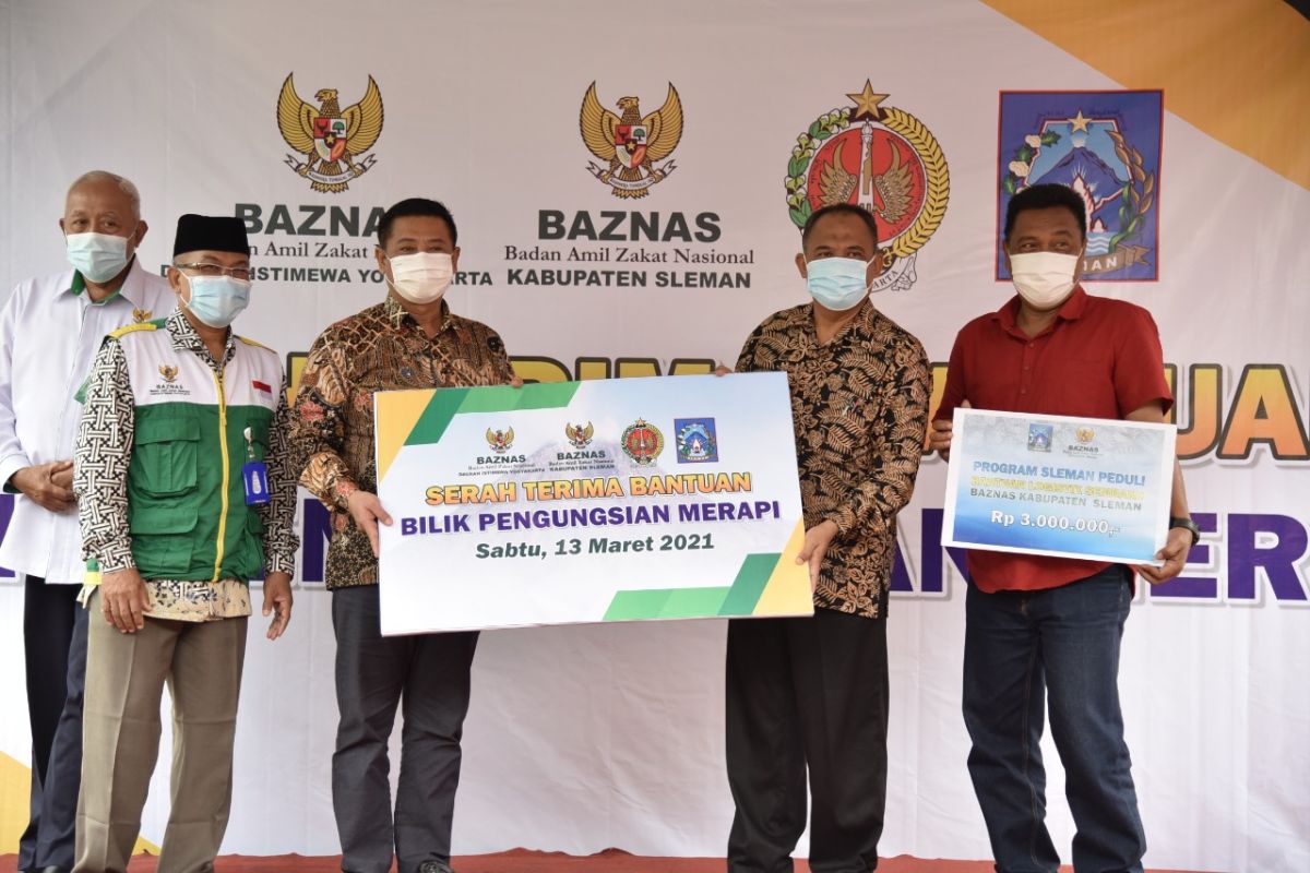 Sleman menerima bantuan 23 bilik pengungsian bencana erupsi Merapi