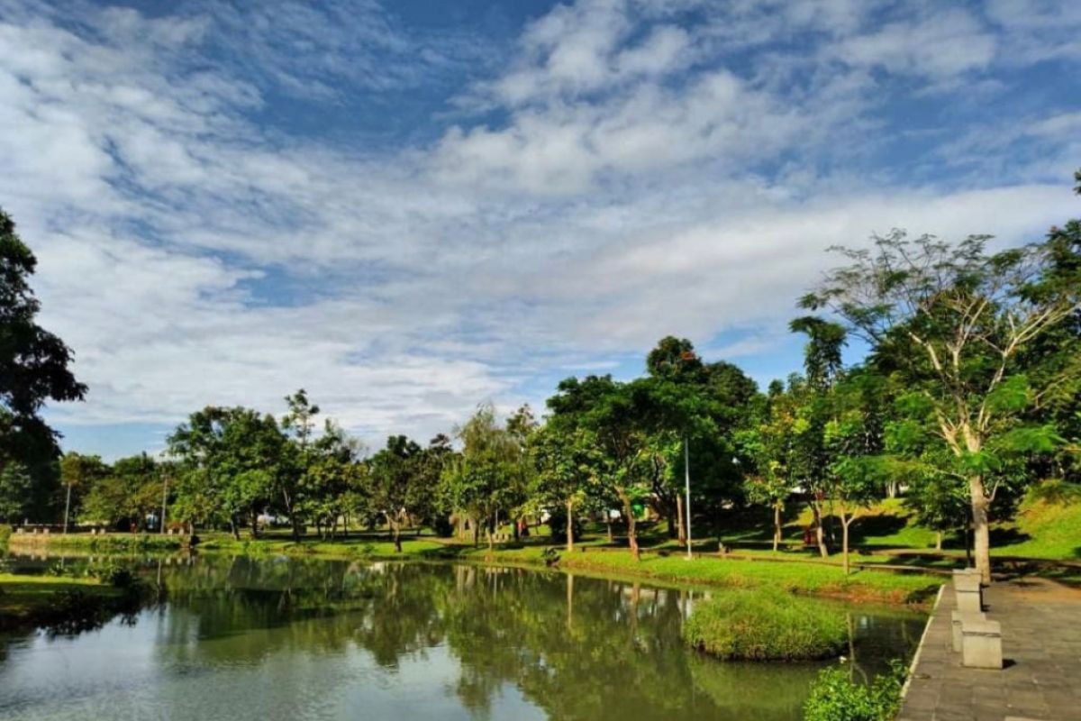 Central Jakarta parks reopened with micro-scale activity restriction