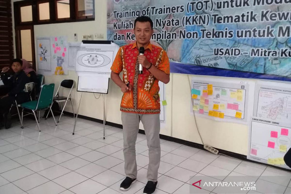 Pengamat nilai kebijakan plt pejabat Pemkab Jember kurang tepat