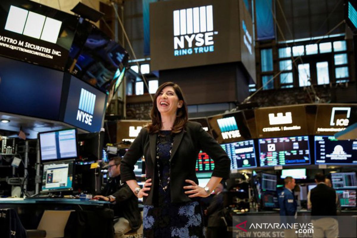 Saham-saham Wall Street ditutup beragam, S&P 500 dan Nasdaq terangkat teknologi