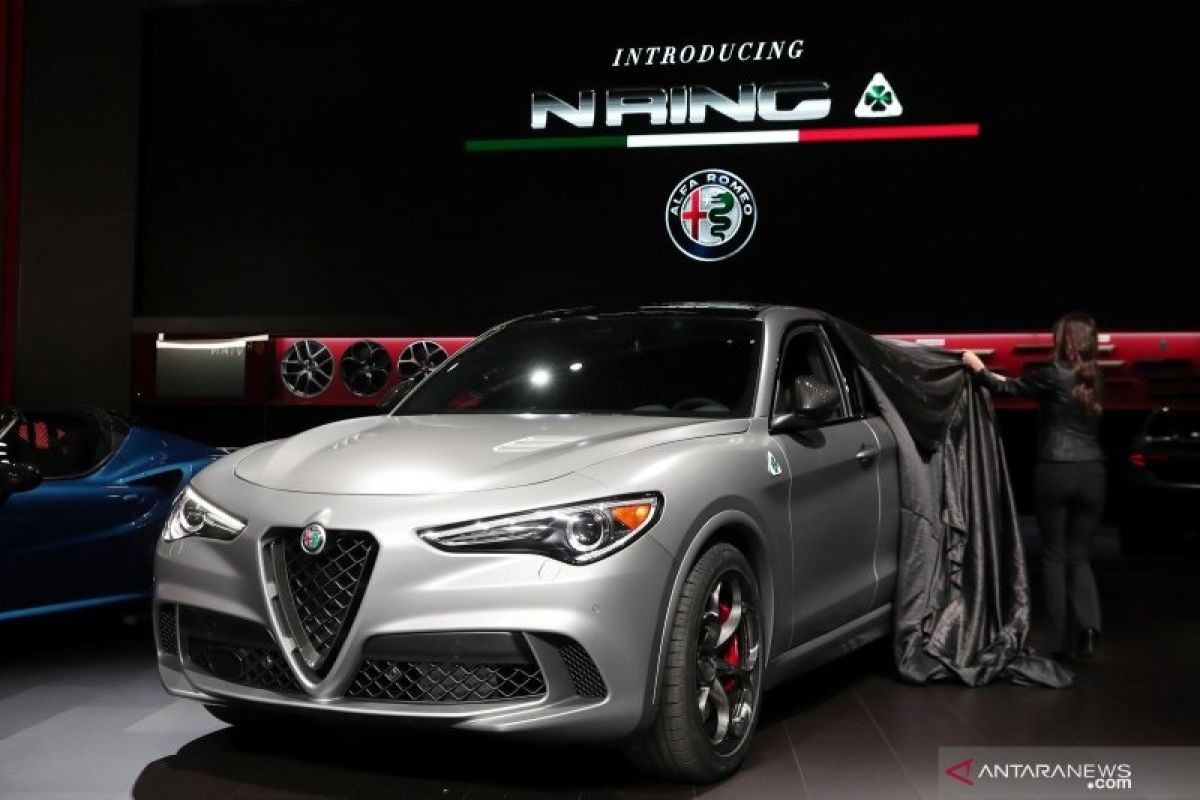 Perusahaan otomotif Italia Stellantis buka investasi untuk perkuat Alfa Romeo dan Lancia
