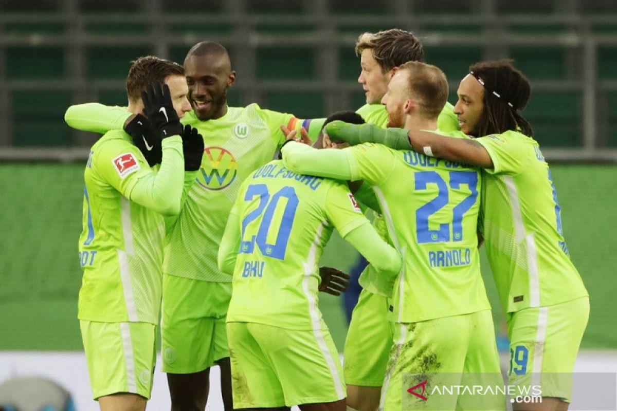 Wolfsburg cukur Schalke, Mainz tinggalkan zona merah