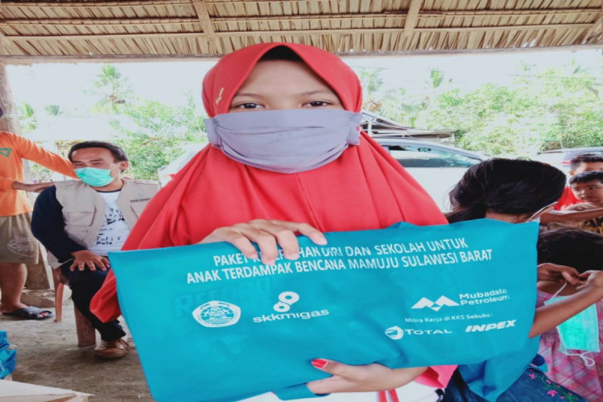 SKK Migas-Mubadala  Petroleum salurkan 200 paket bantuan untuk anak korban gempa di Sulbar