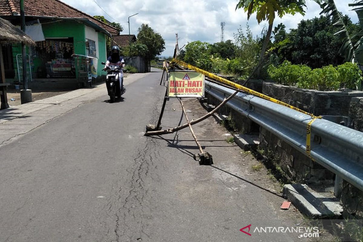Pemkot Mataram usulkan perbaikan jalan rawan longsor di Dasan Sari