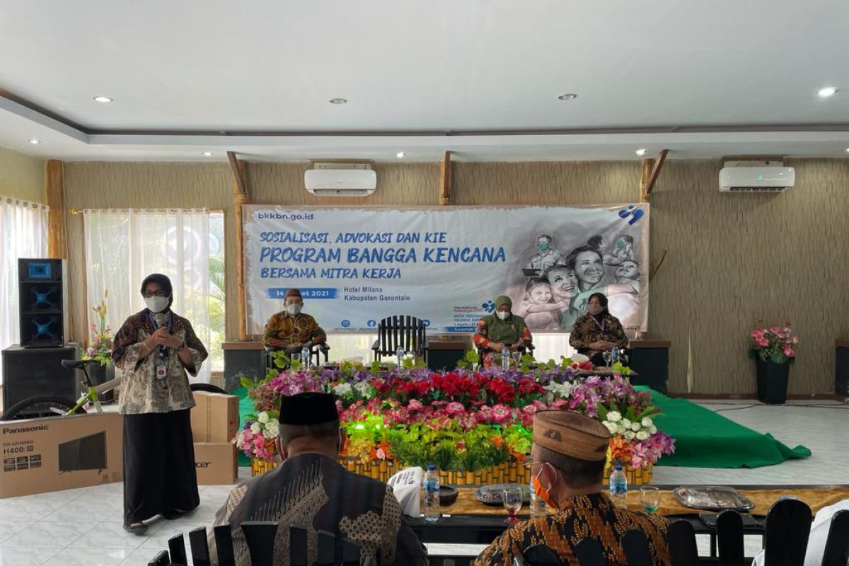 Anggota DPR sosialisasi program BKKBN di Kabupaten Gorontalo