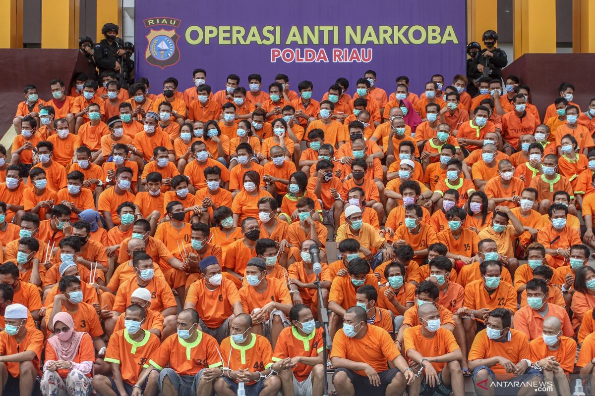 Prison drug rings: 643 convicts transferred to Nusakambangan facility