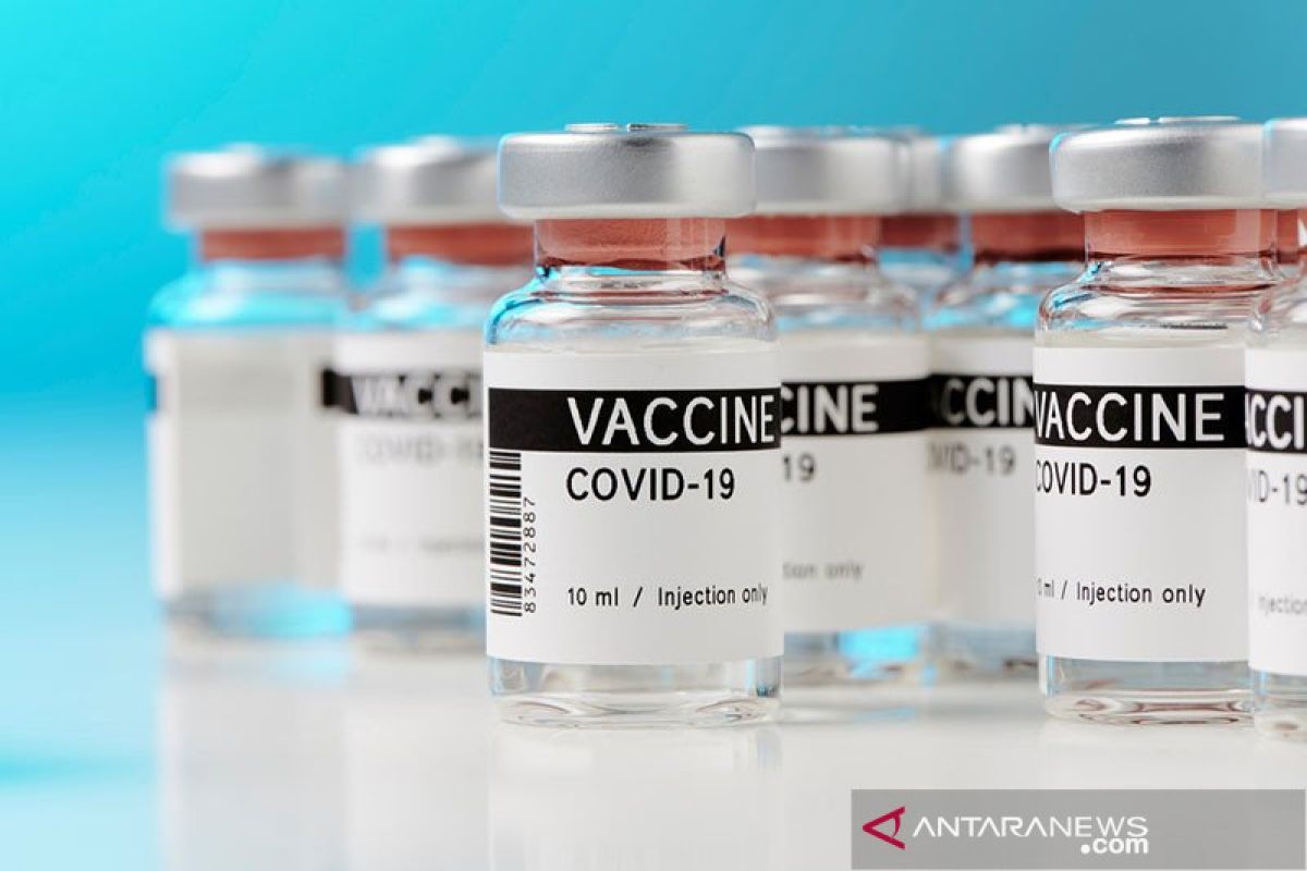 Wartawan Pekanbaru ikuti vaksinasi COVID-19 tahap dua