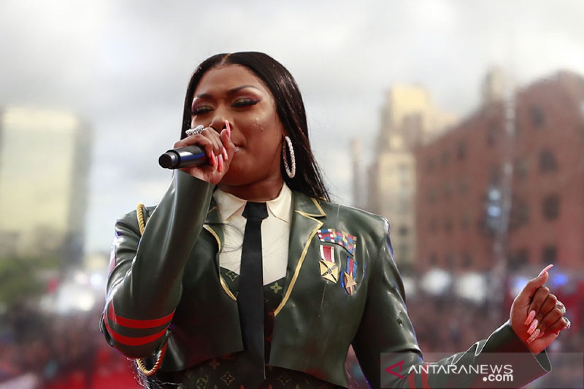 Megan Thee Stallion artis pendatang baru terbaik Grammy 2021