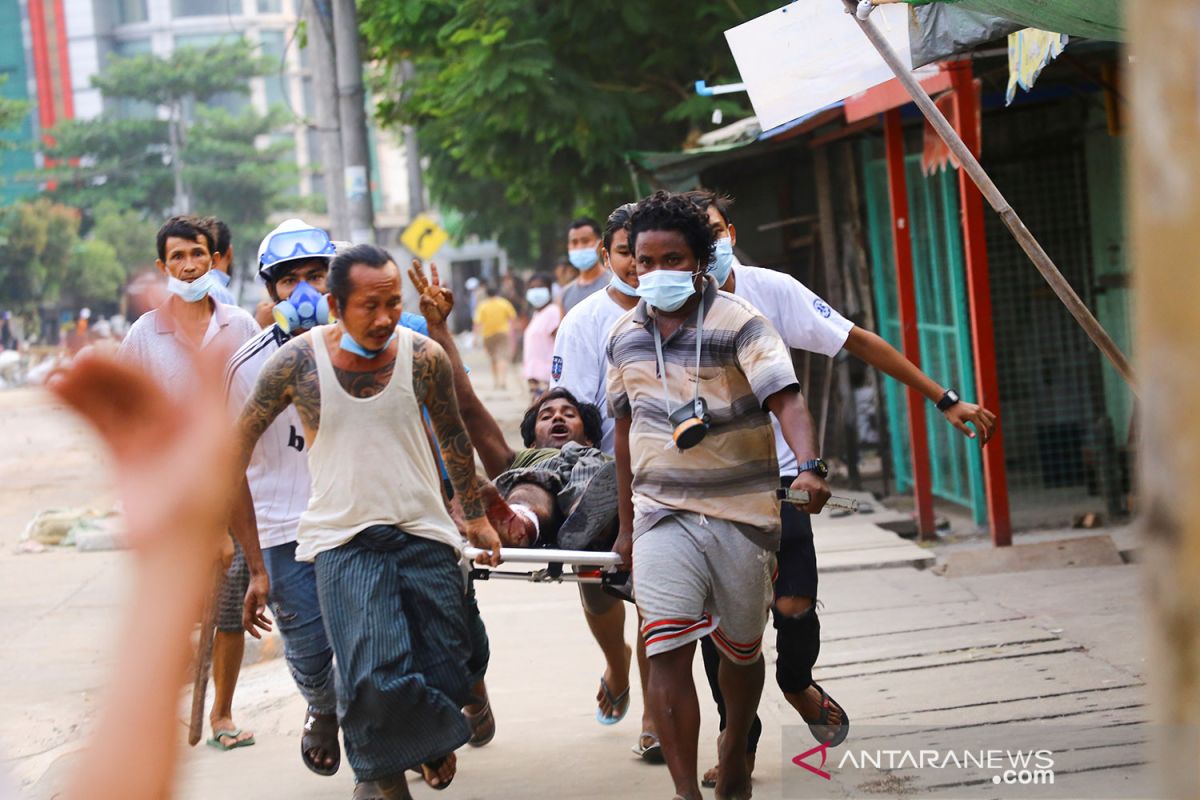 Kemlu Sebut Belum Mendesak Evakuasi Wni Dari Myanmar Antara News