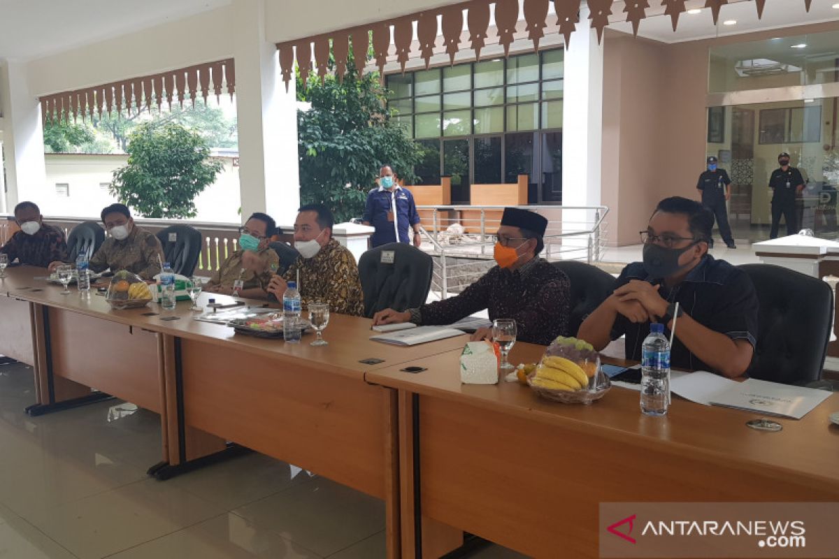 DPR RI: APBD Kabupaten Bekasi tak sanggup jangkau seluruh tenaga pendidik (video)