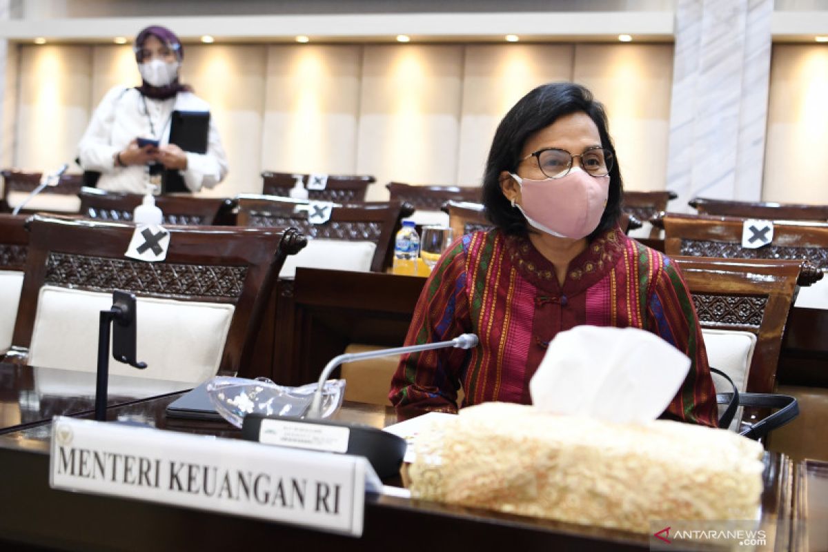 Sri Mulyani ungkap alasan pengenaan PPnBM, termasuk kendaraan listrik