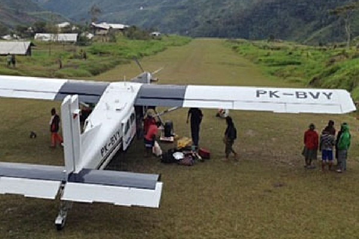 Pelayanan penerbangan ke Wangbe Puncak ditutup sementara pasca gangguan KKB