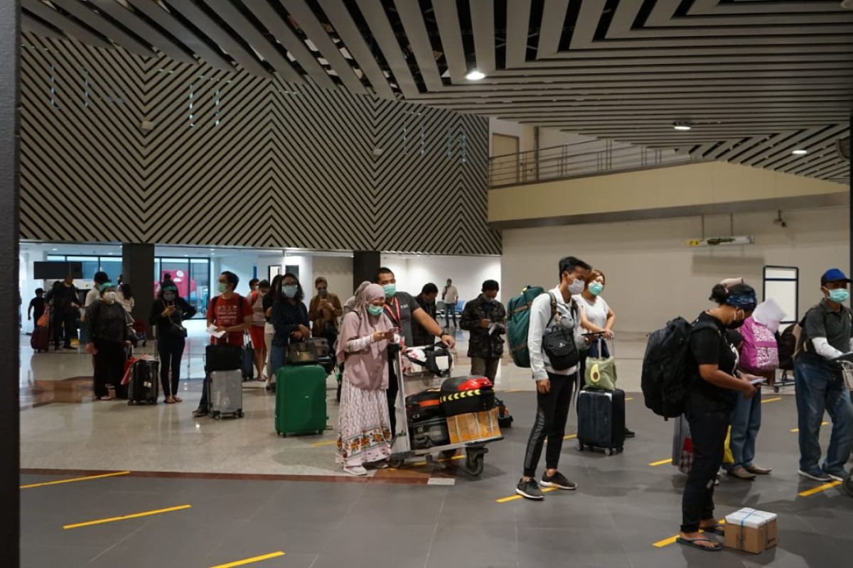 Jumlah penumpang melalui Bandara Juanda naik 11 persen