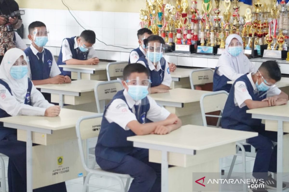 170 sekolah di Kabupaten Bogor mulai gelar uji coba pembelajaran tatap muka