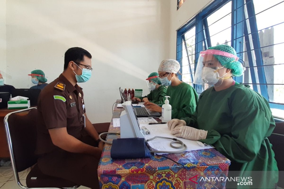 Vaksinasi COVID-19 tahap kedua di Gumas dimulai di Kecamatan Kurun