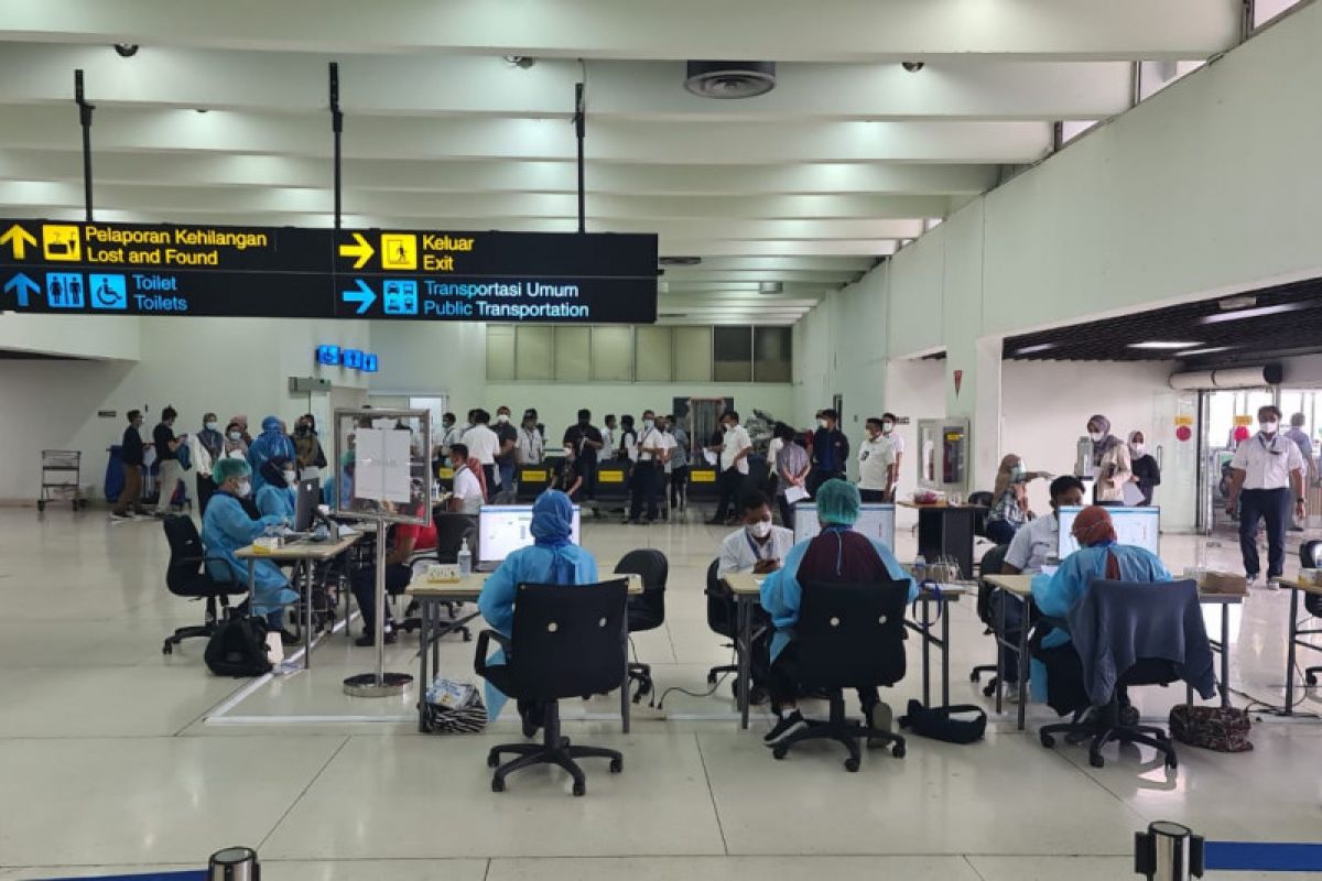 Vaksinasi di Bandara soetta ditargetkan sasar 11.700 orang
