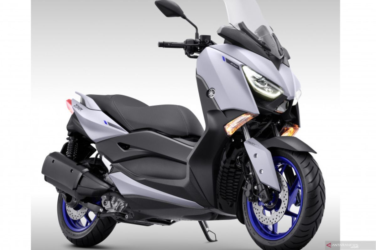 Yamaha mengenalkan warna baru XMAX 250