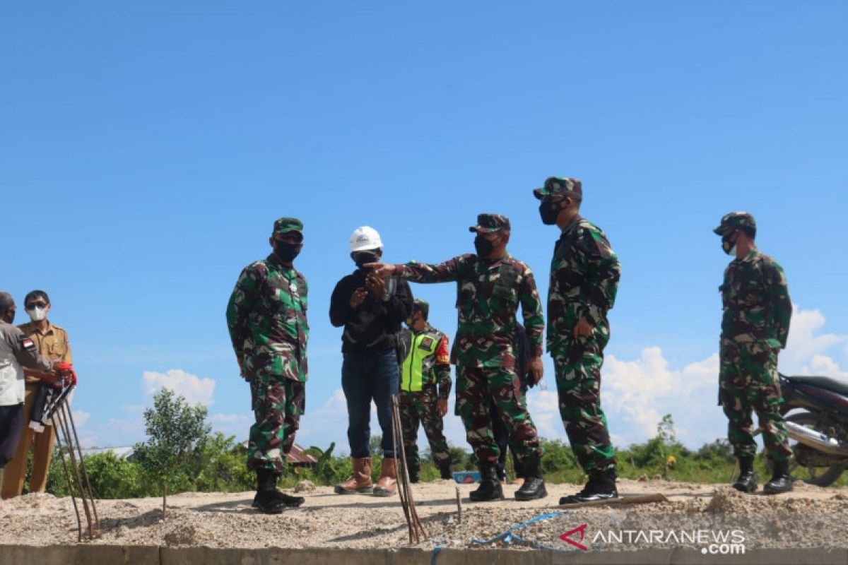 Dirter Pusterad meninjau hasil pelaksanaan TMMD di Tarakan