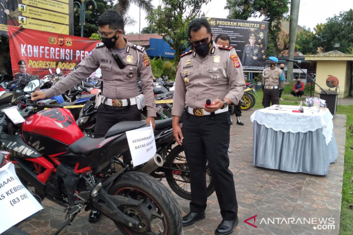 Polresta Bogor Kota tilang dan tahan 363 sepeda motor berknalpot bising