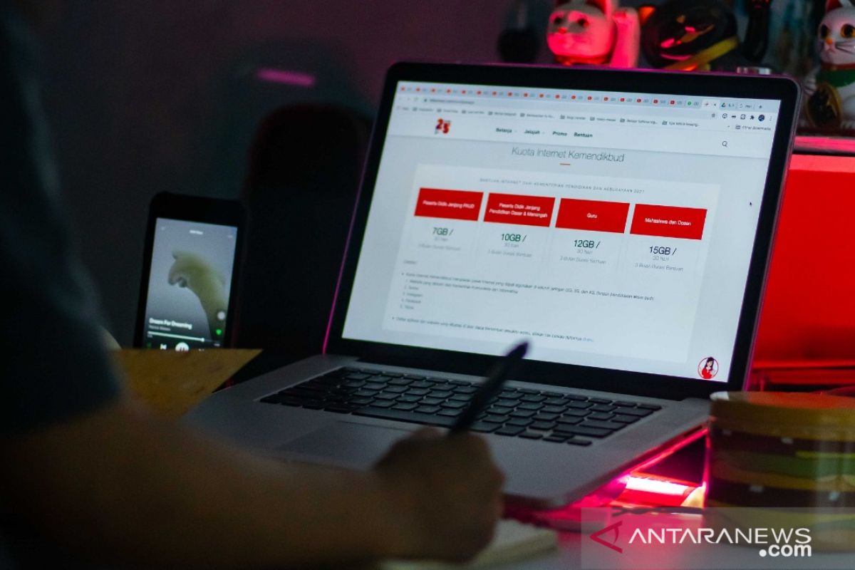 Telkomsel dukungan penyaluran program bantuan kuota data internet 2021