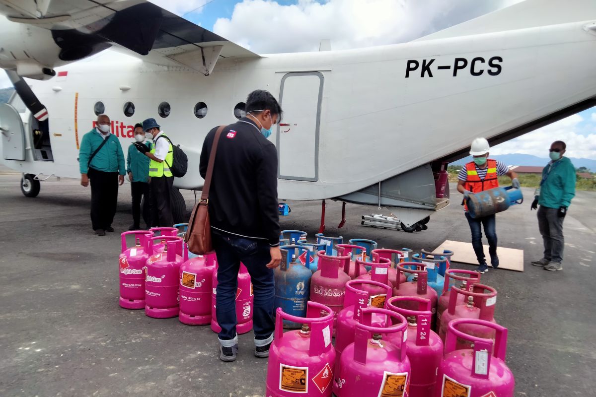 Pertamina diharapkan rutin distribusikan LPG 12 kilogram ke perbatasan Malaysia