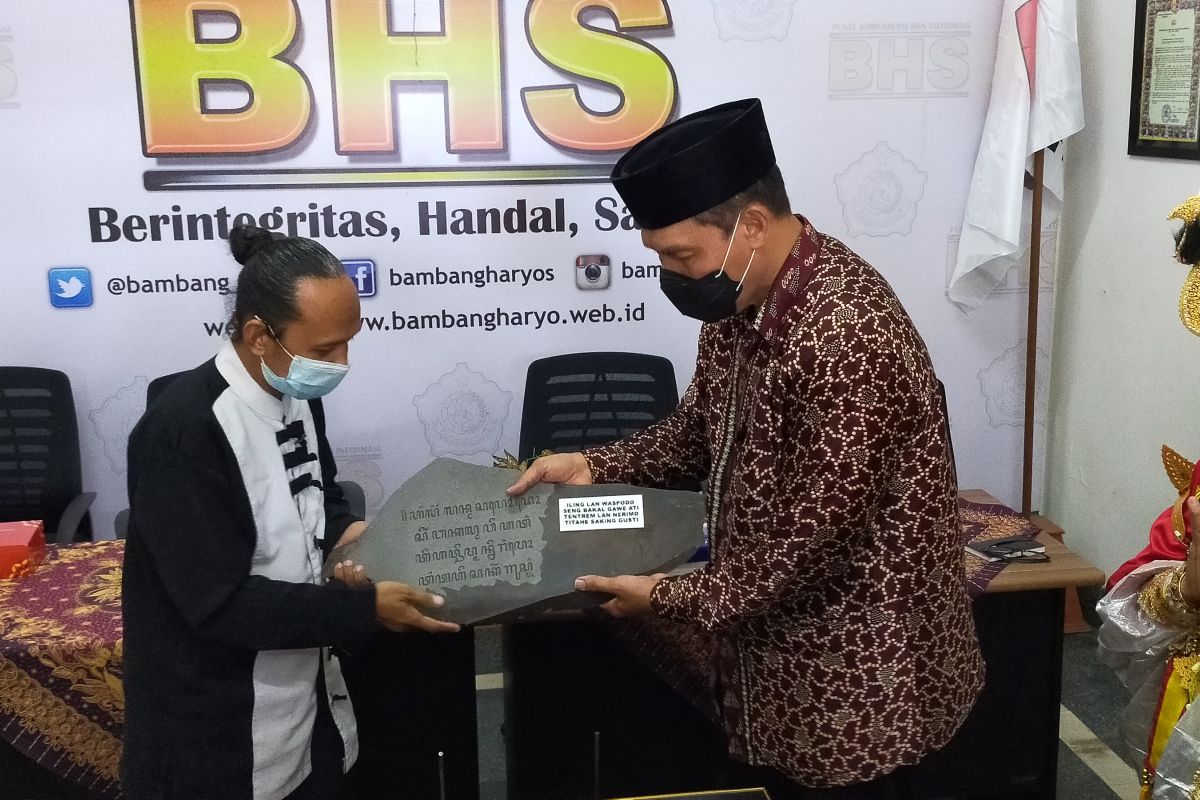 Bambang Haryo dukung pelestarian aksara Jawa