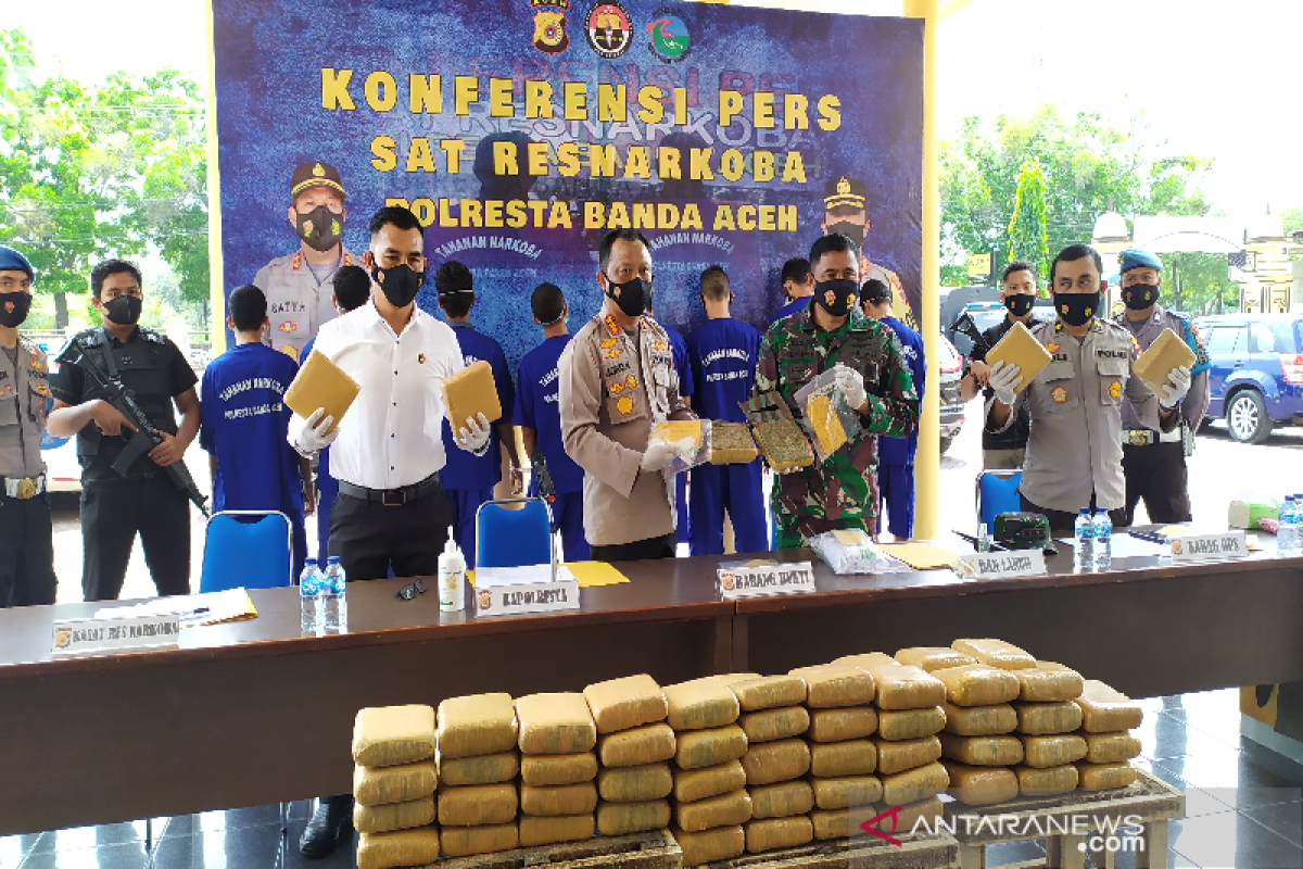 Tim gabungan gagalkan pengiriman 90 kilogram ganja dari Aceh ke Jakarta