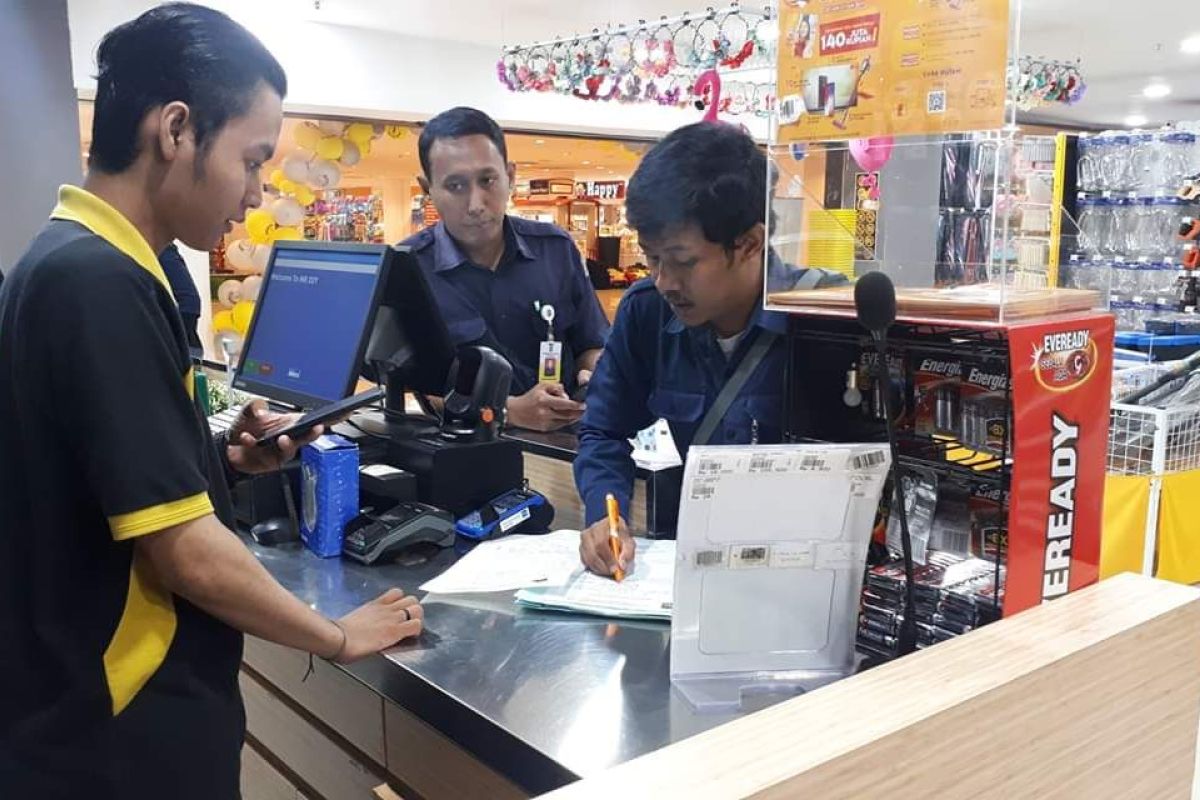 Toko swalayan di Kota Surabaya diimbau sediakan tempat pemasaran UMKM