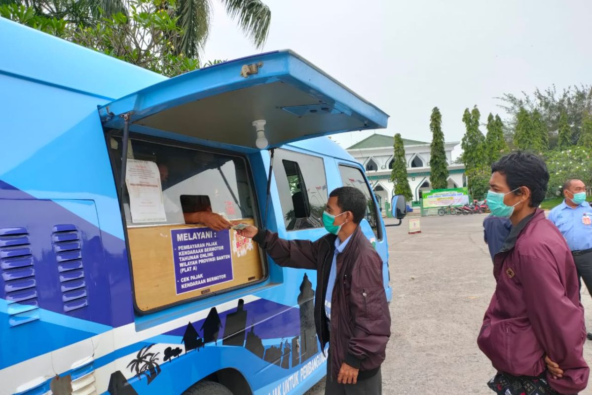 Mobil Samsat Keliling di Indah Kiat  sangat membantu karyawan bayar pajak kendaraan