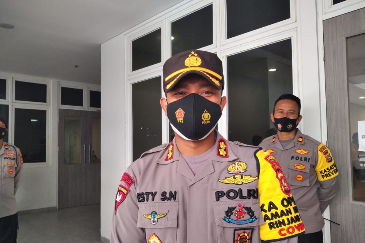 Polres Lombok Tengah tutup galian C di Loteng karena tak punya izin