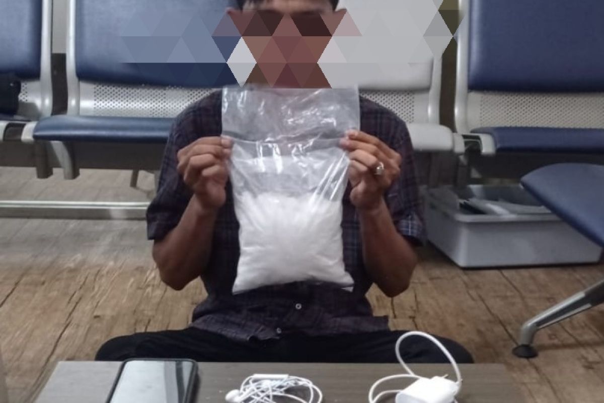 North Aceh drug courier apprehended by Kualanamu Airport's security