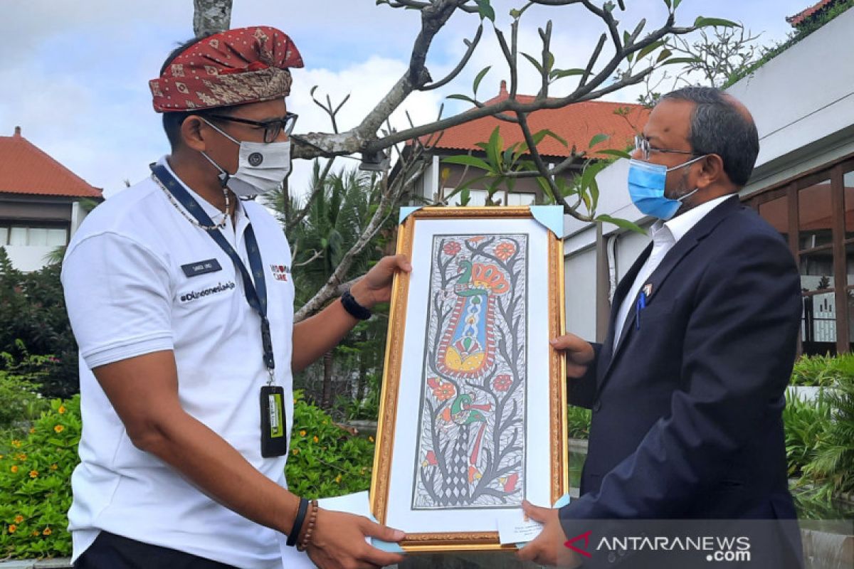 Minister Uno, Indian envoy discuss reopening of Bali tourism