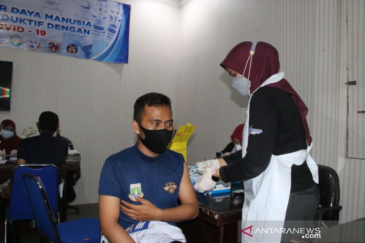 287 pegawai Dishub Kabupaten Serang jalani vaksinasi tahap pertama