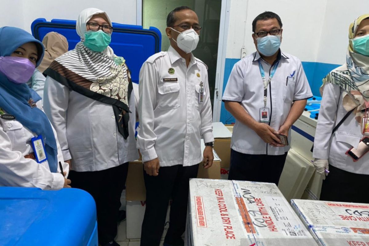 Banjarmasin terima tambahan 7.350 vial vaksin dengan prioritas lansia