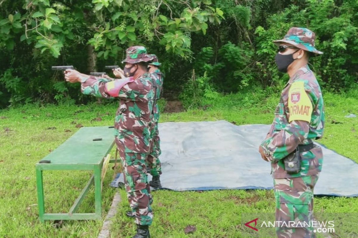 Tingkatkan profesionalisme prajurit, Kodim 1002/Barabai latihan menembak