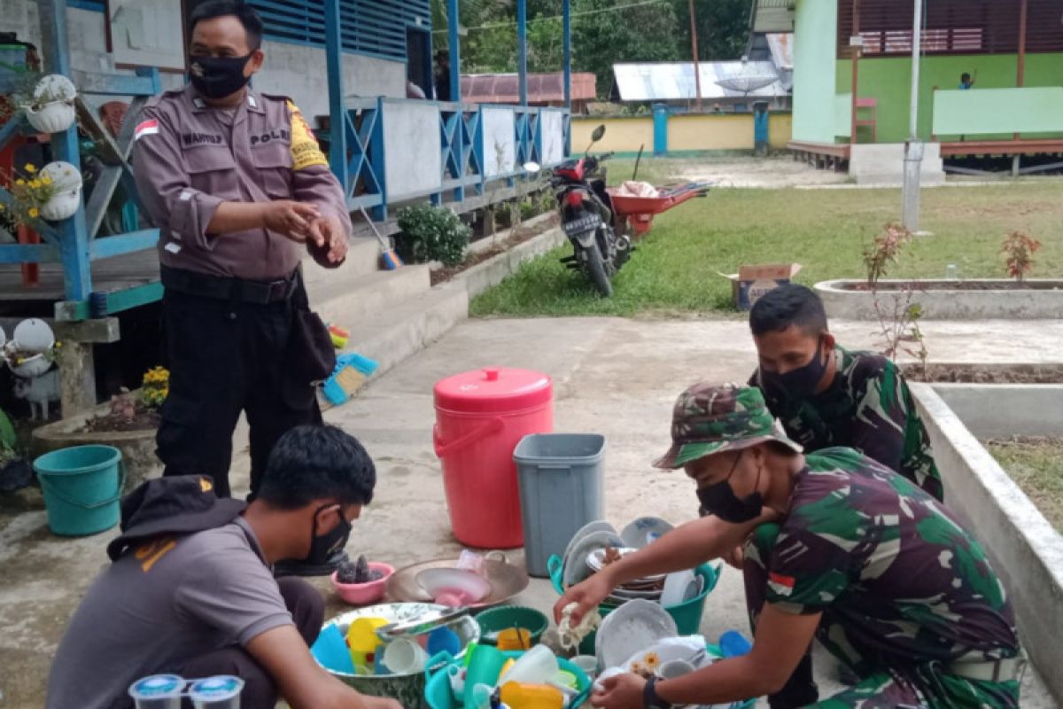 Kokohnya kebersamaan TNI - Polri dalam pelaksanaan TMMD Kodim 1206/PSB