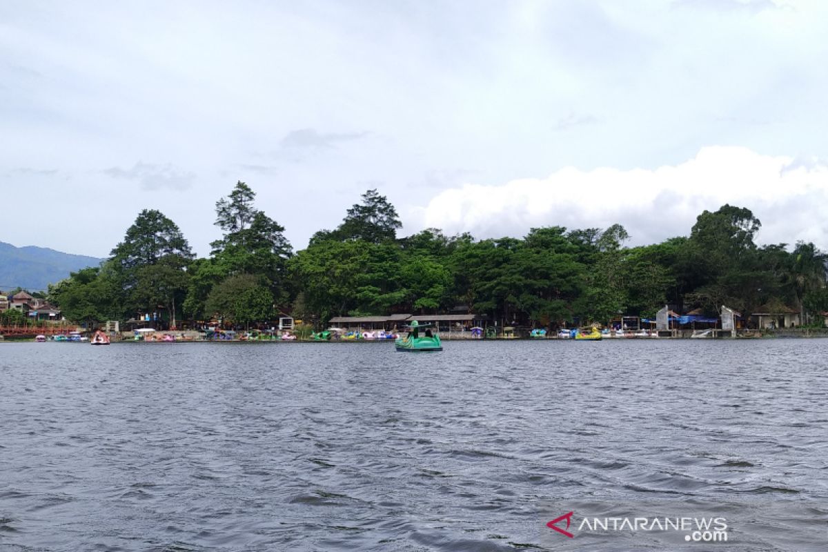 Pemkab Garut kembangkan wisata berbasis budi daya ikan di Situ Bagendit Banyuresmi