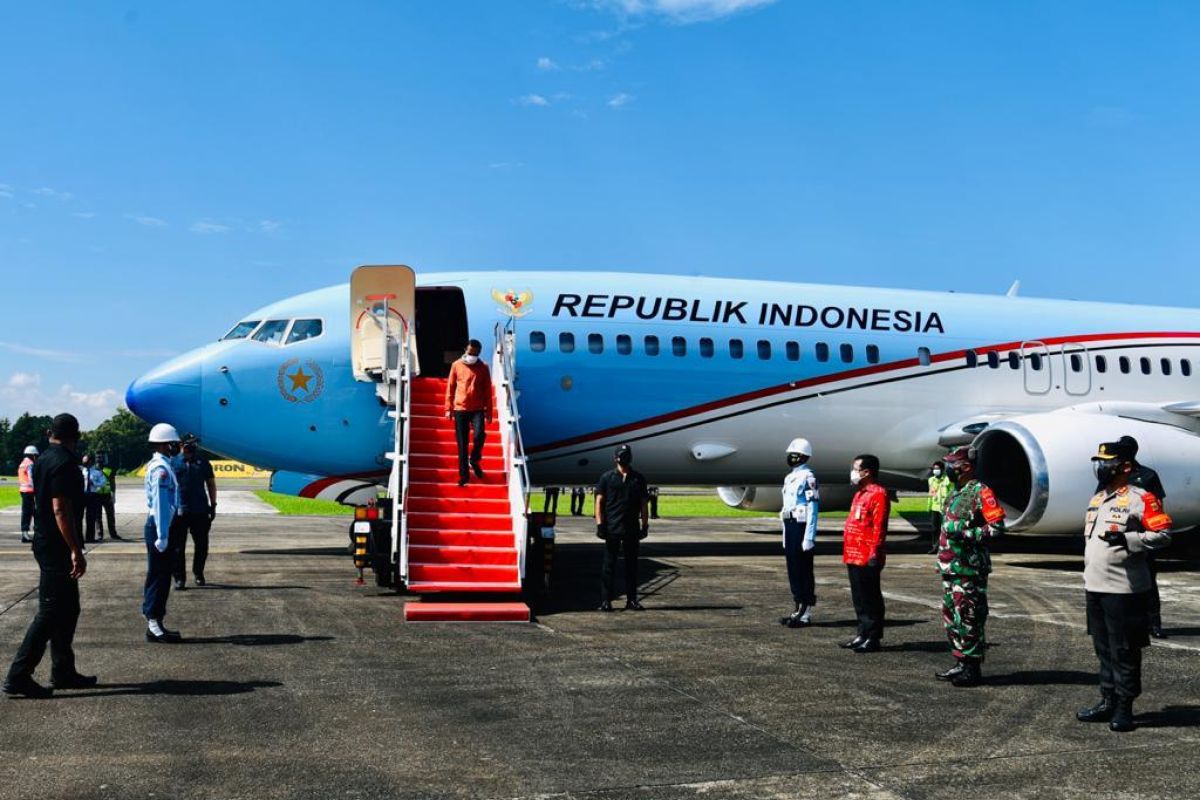 Plt Gubernur dampingi Presiden Jokowi resmikan infrastruktur di Sulawesi Selatan