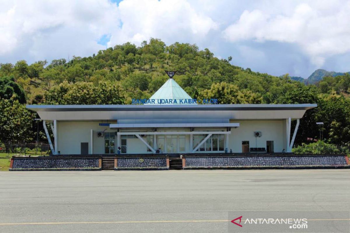 Bandara Kabir di Alor buka isolasi pulau terluar