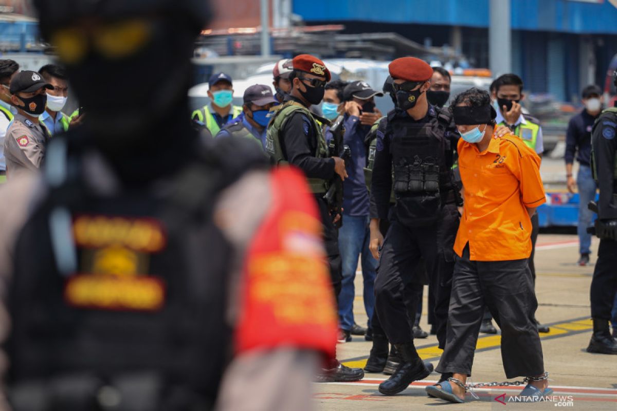 Kemarin, kasus Jiwasraya hingga terduga teroris tiba di Jakarta