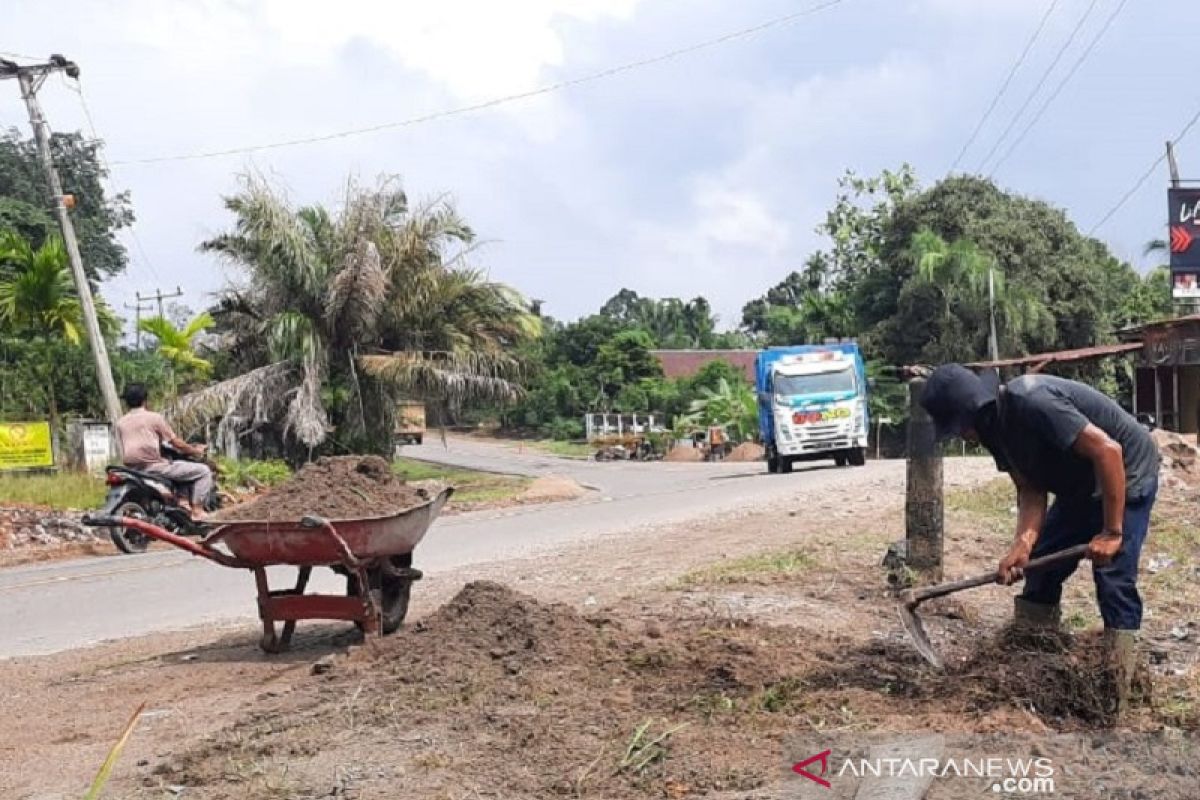 BPJN Jambi melakukan pemeliharaan 76 ruas jalan nasional