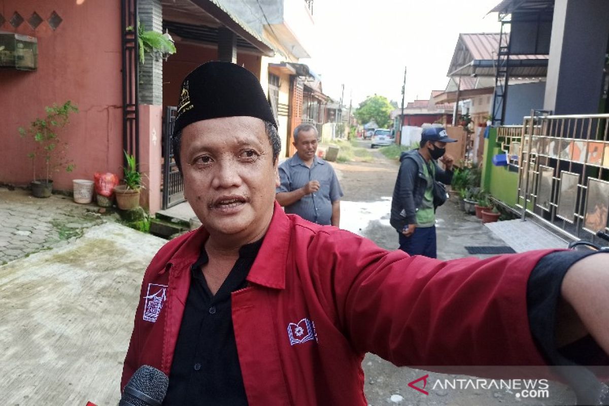 Saksi mata sebut polisi bawa sejumlah barang dari rumah terduga teroris di Sumut