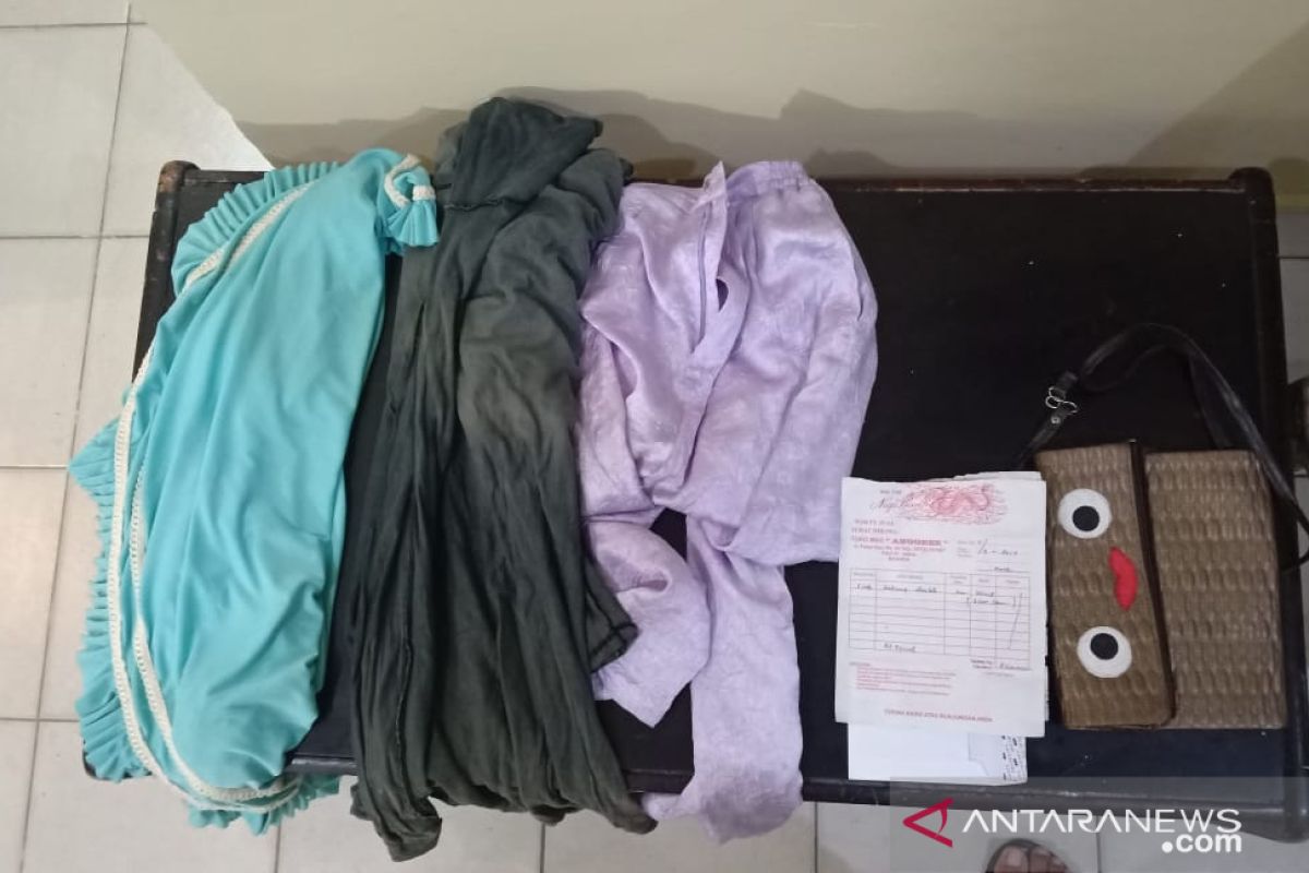 Polisi Bangka Barat tangkap ibu rumah tangga diduga curi perhiasan