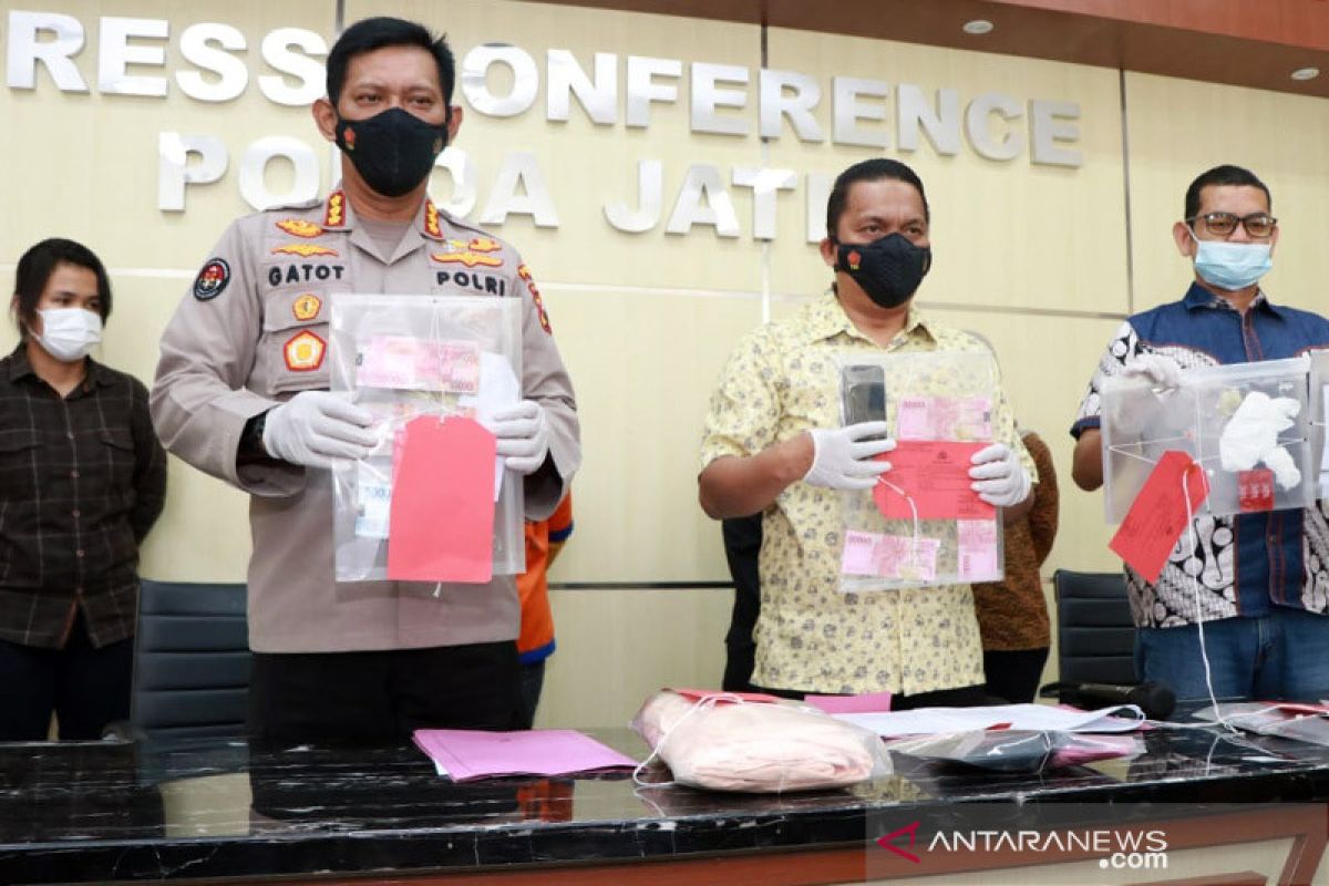 Polda Jatim tangkap penyedia layanan prostitusi di karaoke Kota Blitar