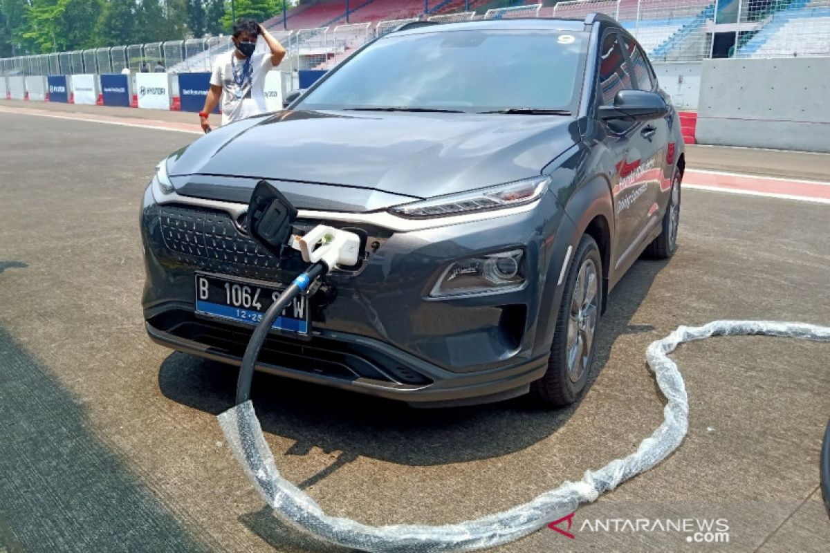 Penjualan mobil listrik Hyundai di Indonesia tembus 300 unit