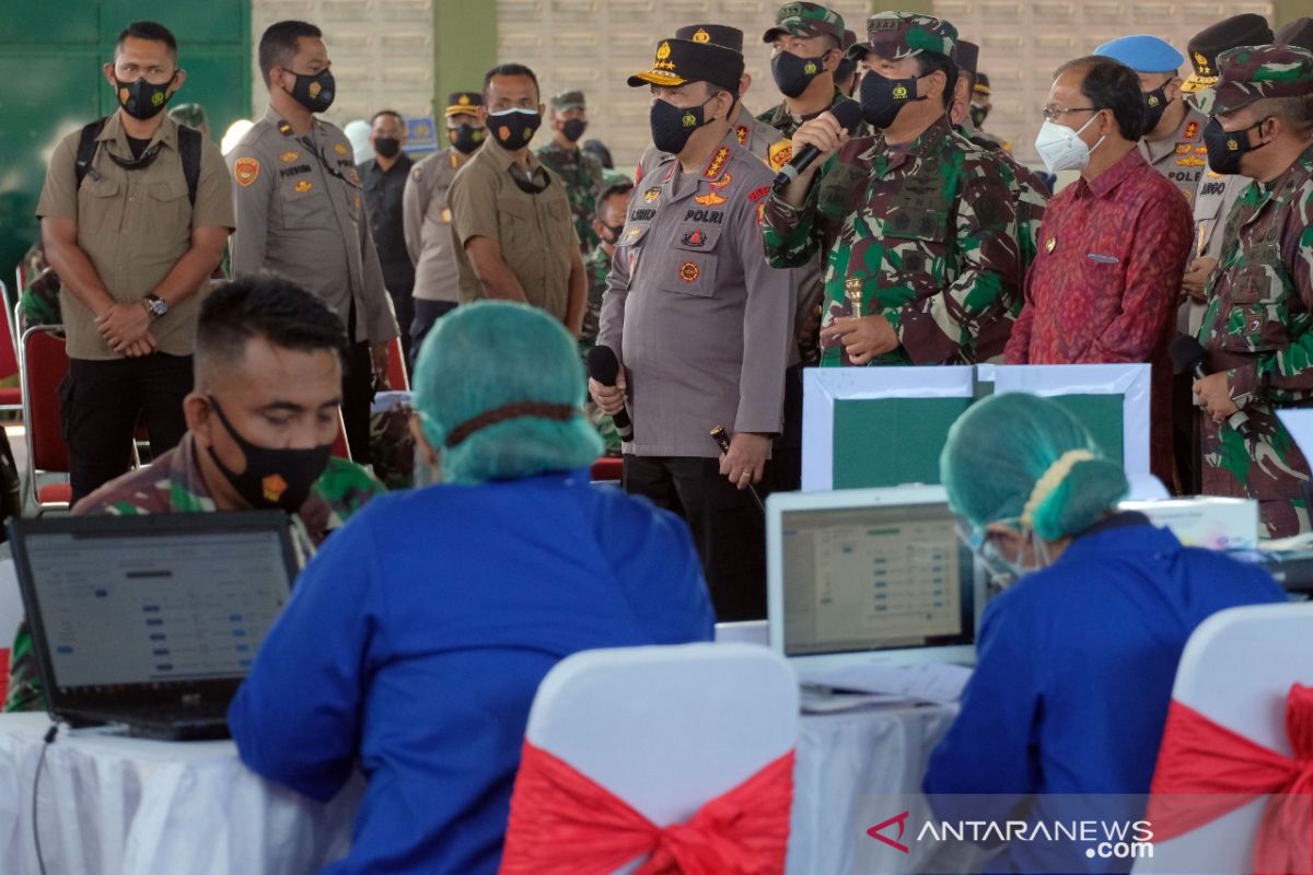 Panglima TNI dan Kapolri tinjau vaksinasi COVID-19 di Denpasar (video)