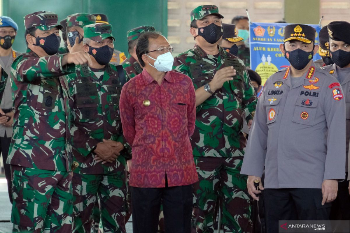 Panglima TNI menegaskan sinergitas TNI-Polri dalam vaksinasi COVID-19
