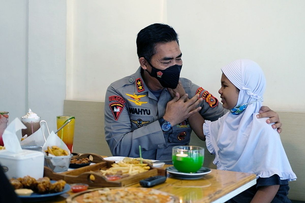 Nayla, anak juru parkir di Banda Aceh ternyata idolakan jenderal polisi ini